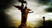 Angel statue photo by Aelena, Flickr